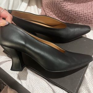 Bottega Veneta almond leather heels